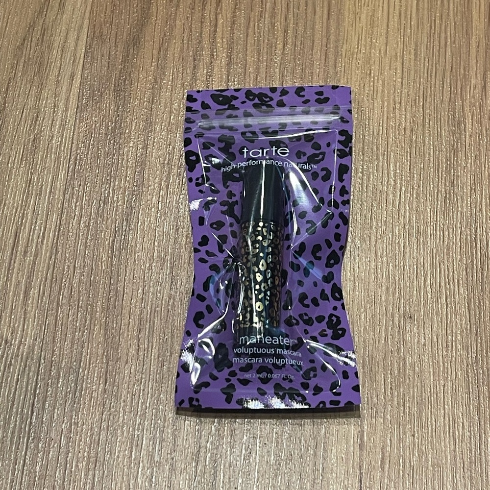 5 for $25 item 🌺 Mini Tarte Maneater Voluptuous Mascara